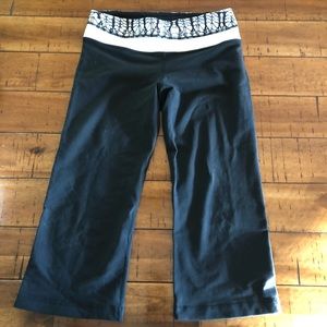 Lululemon groove crop